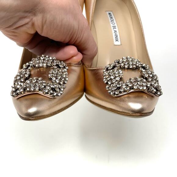 Manolo Blahnik Hangisi Rose Gold Metallic Leather Crystal Buckle Pump Heel EU 37 - Picture 9 of 14